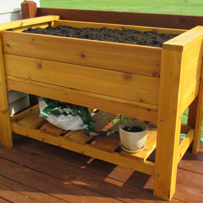 07979_01_elevated_planter